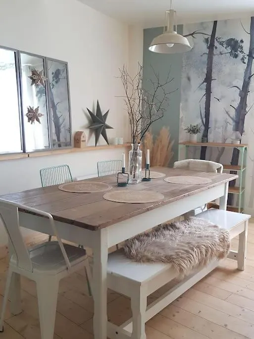Bel Appartement, 2 Chambres, Centre Ville Thiers