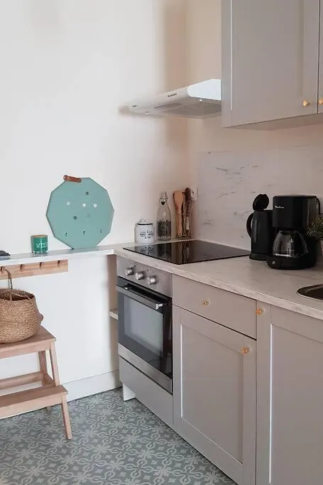 Bel Appartement, 2 Chambres, Centre Ville Thiers