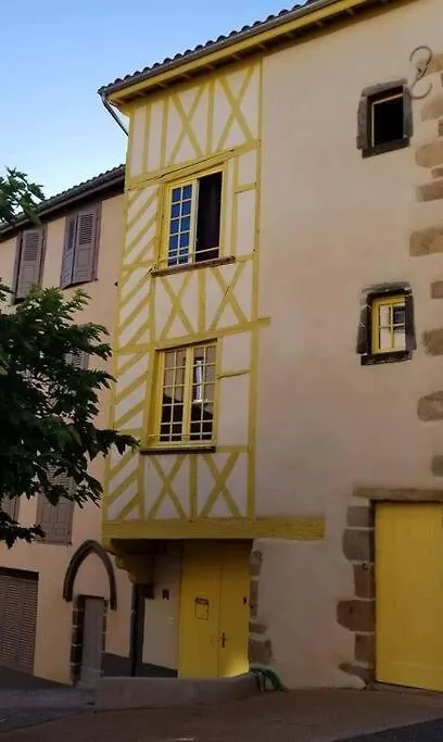 Apartment Bel Appartement, 2 Chambres, Centre Ville Thiers